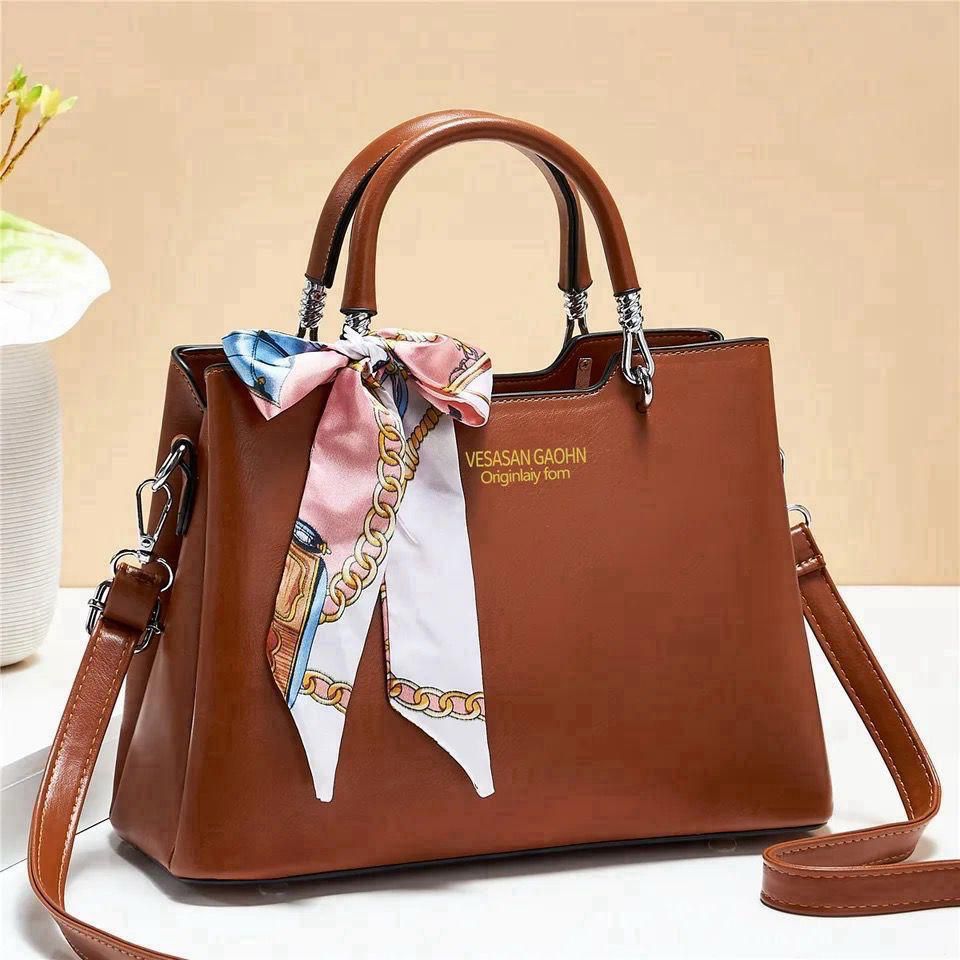 Gaohn Faux Leather Handbag with premium quality
